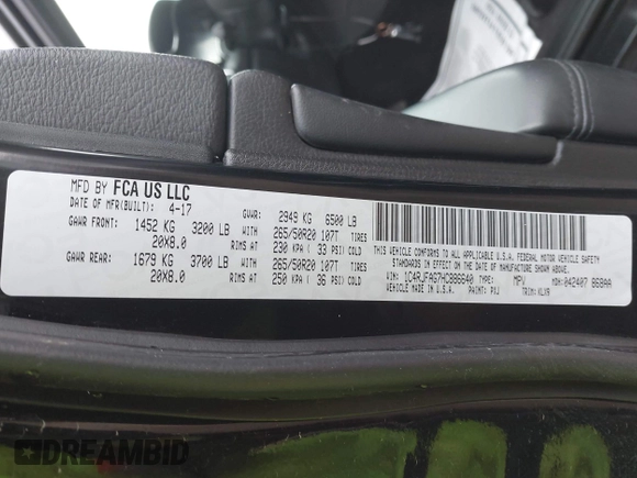 2017 Jeep Grand Cherokee Laredo with VIN 1C4RJFAG7HC886640, listed as a IAAI auction lot 42035301 with 197,110 mi miles. Bid and sale history available at carsss.com. Image 9.