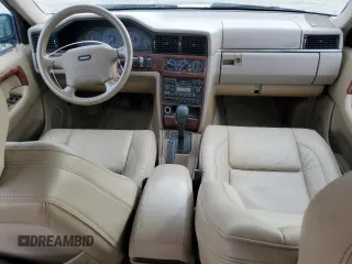 1995 Volvo 960 z VIN YV1KS9610S1055241, wystawiony jako Copart lot #77401364 z przebiegiem 129 926 mil mil oraz Tytuł czysty. Historia ofert i sprzedaży dostępna na DreamBid. Obrazek 8.