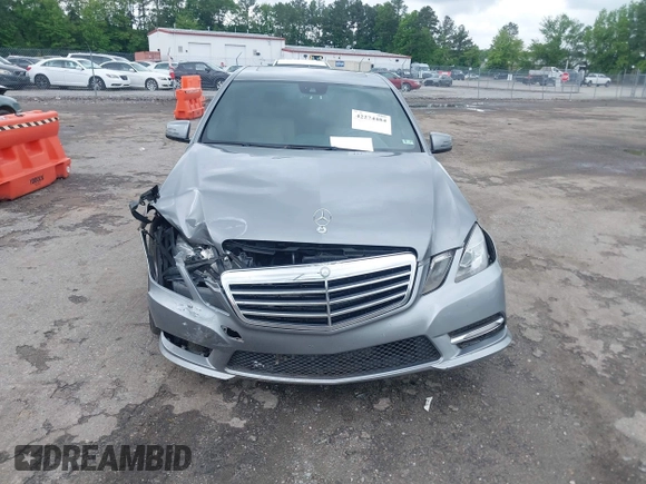 2012 Mercedes-Benz E 350 Luxury z VIN WDDHF8JB5CA601960, wystawiony jako IAAI lot #42274484 z przebiegiem 223 569 mil mil oraz . Historia ofert i sprzedaży dostępna na DreamBid. Obrazek 11.