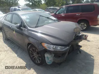 2019 Ford Fusion SE with VIN 3FA6P0HD5KR248153, listed as a IAAI auction lot 36809480 with 125,712 mi miles. Bid and sale history available at carsss.com. Image 1.