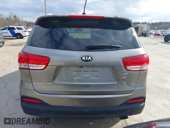 2016 Kia Sorento LX with VIN 5XYPGDA54GG177571, listed as a IAAI auction lot 41889298 with 140,702 mi miles. Bid and sale history available at carsss.com. Image 16.