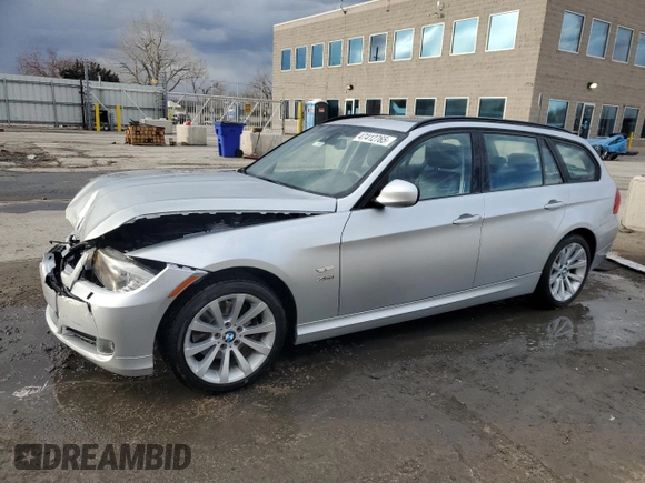 2012 BMW 3 Series 328i xDrive with VIN WBAUU3C55CA543662, listed as a Copart auction lot 47412765 with 104,901 mi miles and Salvage Title. Bid and sale history available at DreamBid. Image 1.