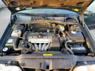1996 Volvo 850 GT с VIN YV1LS5541T1333770, выставлен на аукционе Copart как лот 75917574 с пробегом 41 624 миль миль и На запчасти • Non repairable. История ставок и продаж доступна на DreamBid. Изображение 11.