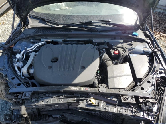 2025 Volvo S60 Core with VIN 7JRL12GJ6SG364732, listed as a Copart auction lot 53539135 with 9,243 mi miles and Salvage Title. Bid and sale history available at carsss.com. Image 11.