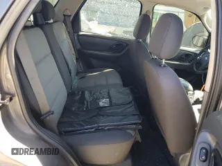 2005 Ford Escape XLS Value с VIN 1FMYU92Z75KB68457, выставлен на аукционе Copart как лот 46427005 с пробегом 144 278 миль миль и Списание • Salvage title. История ставок и продаж доступна на DreamBid. Изображение 11.