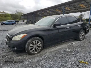 2012 Infiniti M z VIN JN1BY1ARXCM395003, wystawiony jako Copart lot #51145425 z przebiegiem 201 193 mil mil oraz Szkoda całkowita • Salvage title. Historia ofert i sprzedaży dostępna na DreamBid. Obrazek 1.