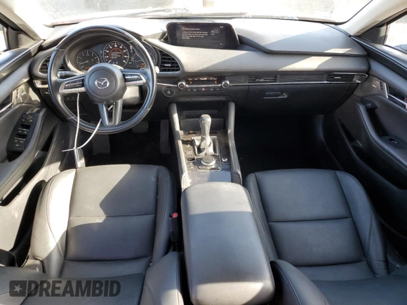 2019 Mazda 3 Preferred z VIN 3MZBPADL5KM112305, wystawiony jako Copart lot #57111105 z przebiegiem 63 011 mil mil oraz Szkoda całkowita • Salvage title. Historia ofert i sprzedaży dostępna na DreamBid. Obrazek 8.