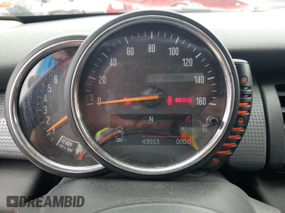 2015 MINI Hardtop с VIN WMWXM5C53F3A97113, выставлен на аукционе Copart как лот 53261385 с пробегом 43 053 миль миль и Списание • Salvage title. История ставок и продаж доступна на DreamBid. Изображение 9.