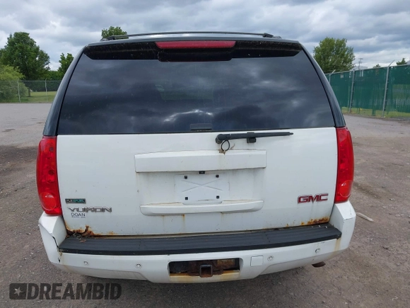2011 GMC Yukon SLT z VIN 1GKS2CE07BR207565, wystawiony jako IAAI lot #42542596 z przebiegiem 217 759 mil mil oraz . Historia ofert i sprzedaży dostępna na DreamBid. Obrazek 17.
