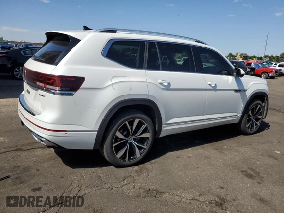 2024 Volkswagen Atlas SEL Premium R-Line with VIN 1V2FR2CA5RC578069, listed as a Copart auction lot 61581875 with 18,134 mi miles and Salvage title. Bid and sale history available at DreamBid. Image 3.