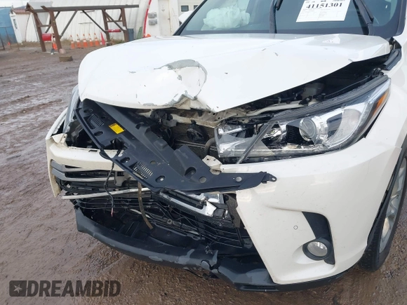 2018 Toyota Highlander Hybrid Limited with VIN 5TDDGRFH5JS047635, listed as a IAAI auction lot 41151301 with Not provided miles and . Bid and sale history available at DreamBid. Image 6.