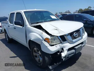 2013 Nissan Frontier SL z VIN 1N6AD0ER3DN734847, wystawiony jako IAAI lot #42315412 z przebiegiem 114 471 mil mil oraz . Historia ofert i sprzedaży dostępna na DreamBid. Obrazek 1.