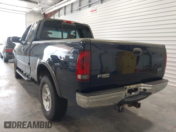 2002 Ford F-150 XL z VIN 1FTRX18L52NB68536, wystawiony jako IAAI lot #42489221 z przebiegiem 92 668 mil mil oraz . Historia ofert i sprzedaży dostępna na DreamBid. Obrazek 3.