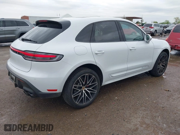2025 Porsche Macan GTS with VIN WP1AG2A55SLB41796, listed as a IAAI auction lot 41936289 with 1,435 mi miles and . Bid and sale history available at DreamBid. Image 4.