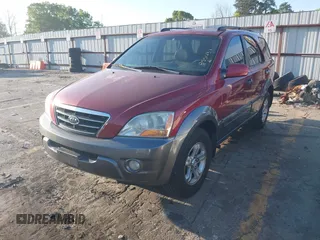2008 Kia Sorento EX z VIN KNDJD736585855437, wystawiony jako IAAI lot #42050948 z przebiegiem 344 308 mil mil oraz . Historia ofert i sprzedaży dostępna na DreamBid. Obrazek 2.