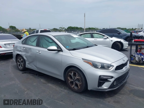 2019 Kia Forte LXS с VIN 3KPF24AD6KE044933, выставлен на аукционе IAAI как лот 42424725 с пробегом 142 854 миль миль и . История ставок и продаж доступна на DreamBid. Изображение 1.