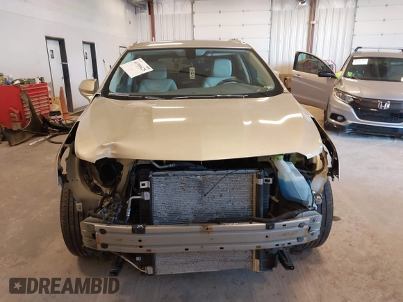 2017 Cadillac XT5 Luxury AWD z VIN 1GYKNDRS1HZ160606, wystawiony jako IAAI lot #41990425 z przebiegiem 130 822 mil mil oraz . Historia ofert i sprzedaży dostępna na DreamBid. Obrazek 6.