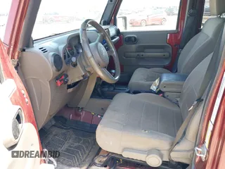 2008 Jeep Wrangler Unlimited Rubicon с VIN 1J4GA69178L631116, выставлен на аукционе IAAI как лот 42535124 с пробегом 151 551 миль миль и . История ставок и продаж доступна на DreamBid. Изображение 5.