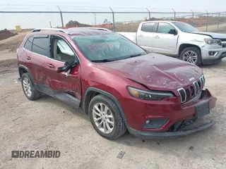 2019 Jeep Cherokee Latitude with VIN 1C4PJLCX0KD148005, listed as a IAAI auction lot 41742141 with 77,413 mi miles. Bid and sale history available at carsss.com. Image 1.