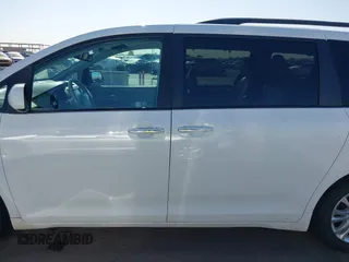 2012 Toyota Sienna XLE AAS z VIN 5TDYK3DC5CS218522, wystawiony jako IAAI lot #42605170 z przebiegiem 236 508 mil mil oraz . Historia ofert i sprzedaży dostępna na DreamBid. Obrazek 14.