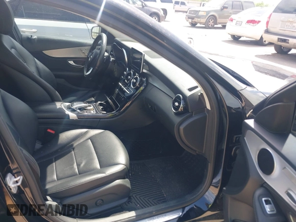 2015 Mercedes-Benz C 300 Luxury with VIN 55SWF4KB0FU024371, listed as a IAAI auction lot 42056336 with 50,530 mi miles and . Bid and sale history available at DreamBid. Image 5.