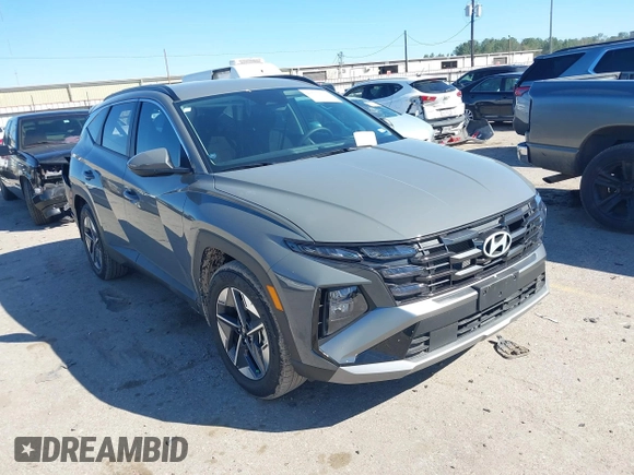 2025 Hyundai Tucson SEL with VIN 5NMJB3DE7SH501802, listed as a IAAI auction lot 41732301 with 2,942 mi miles and . Bid and sale history available at DreamBid. Image 1.