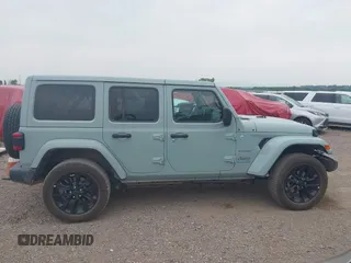 2024 Jeep Wrangler Sahara z VIN 1C4RJXP64RW233090, wystawiony jako IAAI lot #42772286 z przebiegiem 36 278 mil mil oraz . Historia ofert i sprzedaży dostępna na DreamBid. Obrazek 13.