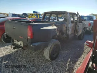 1994 GMC Sierra 1500 z VIN 2GTEK19K9R1551815, wystawiony jako Copart lot #77106604 z przebiegiem Nie podano mil oraz Nie do naprawy • Non repairable. Historia ofert i sprzedaży dostępna na DreamBid. Obrazek 3.