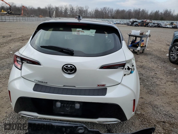 2020 Toyota Corolla Hatchback XSE with VIN JTNC4RBE4L3100809, listed as a Copart auction lot 46542395 with 40,422 mi miles and Salvage Title. Bid and sale history available at carsss.com. Image 6.