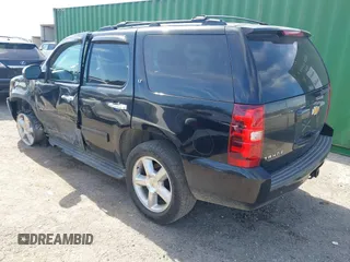 2014 Chevrolet Tahoe LT z VIN 1GNSCBE02ER181908, wystawiony jako IAAI lot #41628601 z przebiegiem 189 151 mil mil oraz . Historia ofert i sprzedaży dostępna na DreamBid. Obrazek 3.