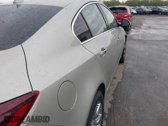 2014 Buick Regal Premium I z VIN 2G4GN5EX4E9323866, wystawiony jako IAAI lot #42072914 z przebiegiem Nie podano mil oraz . Historia ofert i sprzedaży dostępna na DreamBid. Obrazek 11.