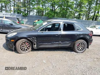2015 Porsche Macan S with VIN WP1AB2A5XFLB63720, listed as a IAAI auction lot 42423527 with 118,636 mi miles and . Bid and sale history available at DreamBid. Image 14.