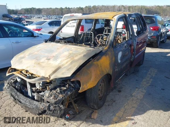 2005 Kia Sedona LX with VIN KNDUP132156730729, listed as a IAAI auction lot 41327725 with 1 mi miles. Bid and sale history available at carsss.com. Image 2.