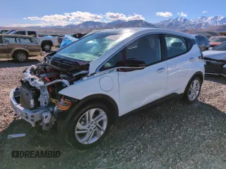 2022 Chevrolet Bolt EV 1LT z VIN 1G1FW6S09N4101975, wystawiony jako Copart lot #45973495 z przebiegiem 53 389 mil mil oraz Szkoda całkowita • Salvage title. Historia ofert i sprzedaży dostępna na DreamBid. Obrazek 1.