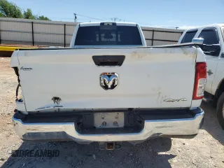 2024 Ram 2500 Tradesman z VIN 3C6UR5HL9RG141202, wystawiony jako Copart lot #56308845 z przebiegiem Nie podano mil oraz Szkoda całkowita • Salvage title. Historia ofert i sprzedaży dostępna na DreamBid. Obrazek 6.