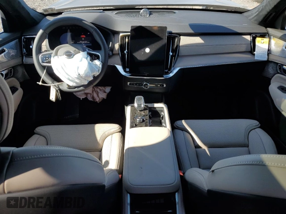 2025 Volvo XC90 with VIN YV4062PGXS1375711, listed as a Copart auction lot 52612965 with 40 mi miles and Salvage Title. Bid and sale history available at DreamBid. Image 8.