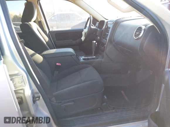 2010 Ford Explorer Sport Trac XLT z VIN 1FMEU3BE6AUF01646, wystawiony jako IAAI lot #41646440 z przebiegiem 58 473 mil mil oraz . Historia ofert i sprzedaży dostępna na DreamBid. Obrazek 5.
