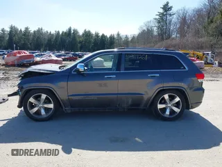2015 Jeep Grand Cherokee Overland с VIN 1C4RJFCG2FC624258, выставлен на аукционе IAAI как лот 41967261 с пробегом 124 262 миль миль и . История ставок и продаж доступна на DreamBid. Изображение 14.