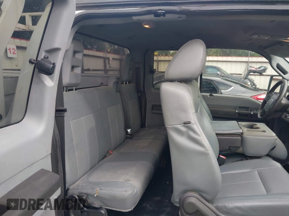 2016 Ford F-250 XL with VIN 1FD7X2A60GEA17446, listed as a IAAI auction lot 42373465 with 117,847 mi miles and . Bid and sale history available at DreamBid. Image 8.