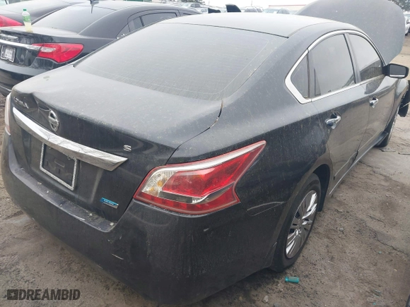 2013 Nissan Altima 2.5 SL with VIN 1N4AL3AP5DN437340, listed as a IAAI auction lot 41929431 with 196,520 mi miles. Bid and sale history available at carsss.com. Image 4.