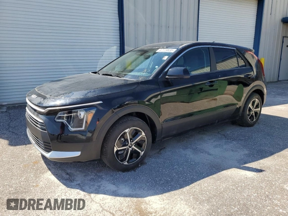 2025 Kia Niro LX with VIN KNDCP3LE6S5214451, listed as a Copart auction lot 47119835 with 15 mi miles and Clean Title. Bid and sale history available at carsss.com. Image 1.