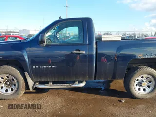 2008 Chevrolet Silverado 1500 Work Truck with VIN 1GCEK14C38Z200386, listed as a IAAI auction lot 41806992 with 337,187 mi miles. Bid and sale history available at carsss.com. Image 14.