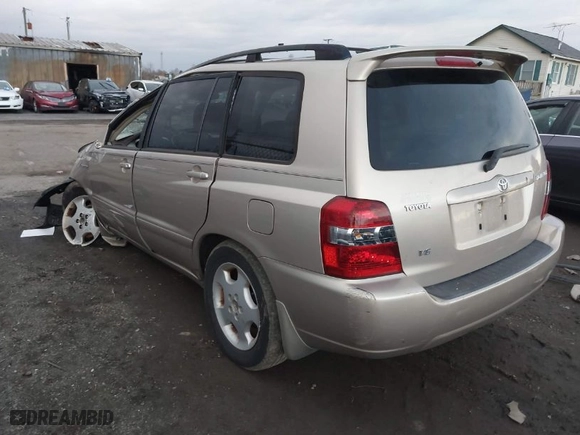 2005 Toyota Highlander with VIN JTEDP21A350047431, listed as a IAAI auction lot 41229856 with 166,102 mi miles. Bid and sale history available at carsss.com. Image 3.