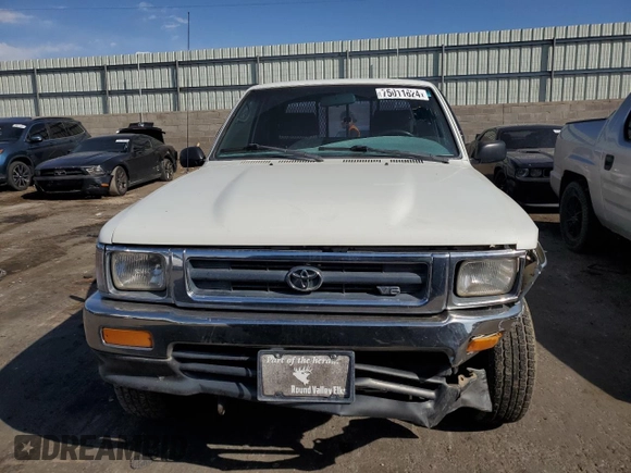 1993 Toyota Pickup DLX z VIN JT4VN13D3P5125406, wystawiony jako Copart lot #75011624 z przebiegiem 152 663 mil mil oraz Szkoda całkowita • Salvage title. Historia ofert i sprzedaży dostępna na DreamBid. Obrazek 5.