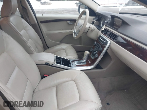 2012 Volvo XC70 T6 with VIN YV4902BZ7C1119089, listed as a IAAI auction lot 41467728 with 131,649 mi miles and . Bid and sale history available at DreamBid. Image 5.