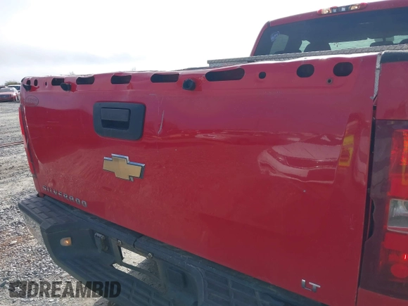 2007 Chevrolet Silverado 1500 LT w/1LT with VIN 2GCEC19J671691001, listed as a IAAI auction lot 41222623 with 453,650 mi miles. Bid and sale history available at carsss.com. Image 17.
