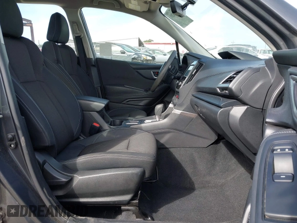 2021 Subaru Forester with VIN JF2SKADC3MH404559, listed as a IAAI auction lot 41858201 with 35,247 mi miles. Bid and sale history available at carsss.com. Image 5.