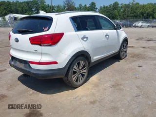 2015 Kia Sportage EX с VIN KNDPC3AC6F7765102, выставлен на аукционе IAAI как лот 42821796 с пробегом 107 732 миль миль и . История ставок и продаж доступна на DreamBid. Изображение 4.