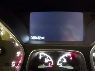 2017 Ford Escape SE z VIN 1FMCU0GD1HUE66952, wystawiony jako IAAI lot #41750959 z przebiegiem 86 442 mil mil oraz . Historia ofert i sprzedaży dostępna na DreamBid. Obrazek 7.