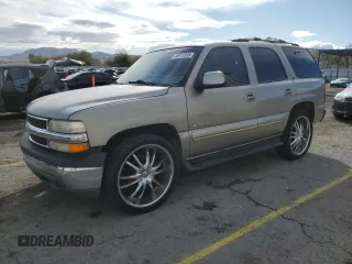 2001 Chevrolet Tahoe LS z VIN 1GNEC13TX1J153965, wystawiony jako Copart lot #45412955 z przebiegiem 222 917 mil mil oraz Szkoda całkowita • Salvage title. Historia ofert i sprzedaży dostępna na DreamBid. Obrazek 1.